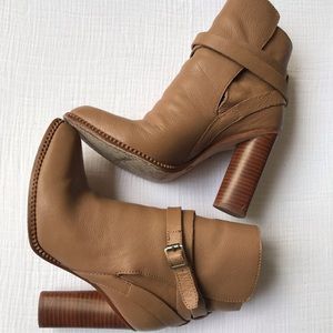 Cynthia Vincent Hue bootie